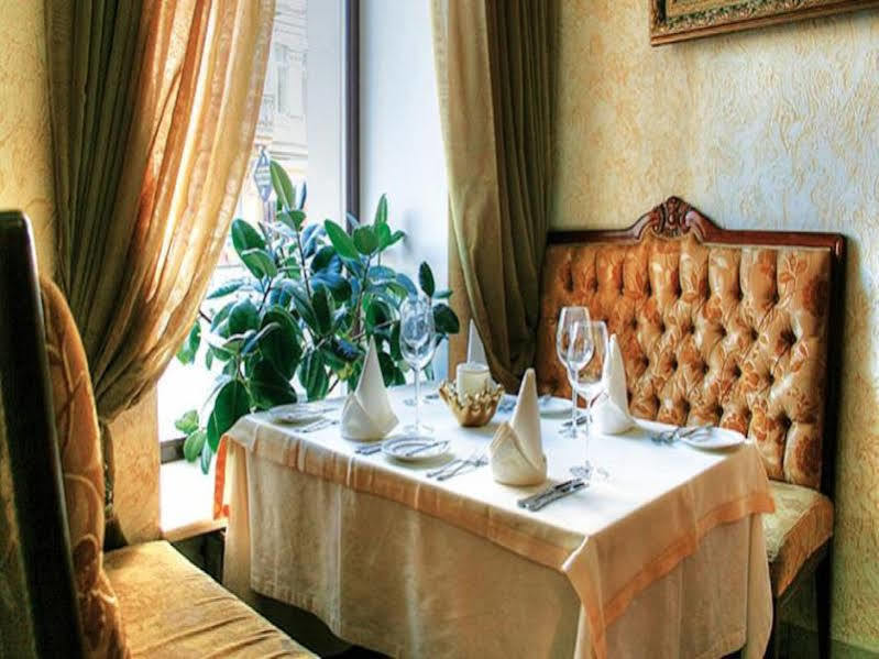Optima Collection Podil Plaza Hotel Kijev Kültér fotó