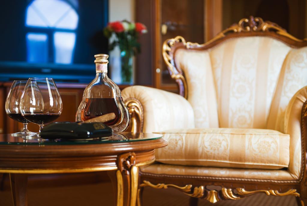 Optima Collection Podil Plaza Hotel Kijev Kültér fotó